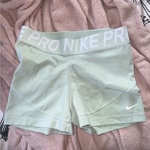 SOLD: Mint Nike Pro